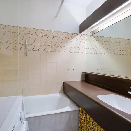 As26823- P2 Centre - Vue Latérale Appartement Le Grau-du-Roi